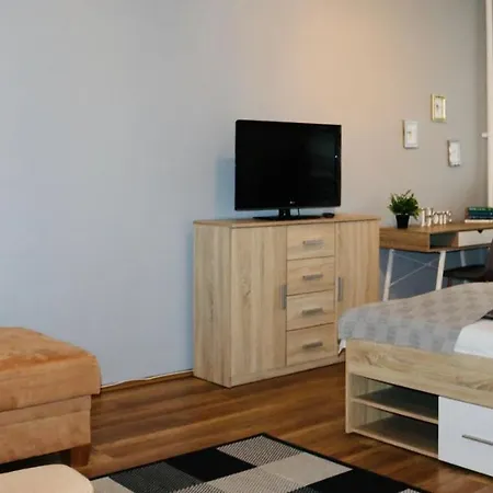 Viola Apartment Pecs